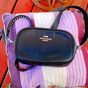 Jamie camera bag with rivets